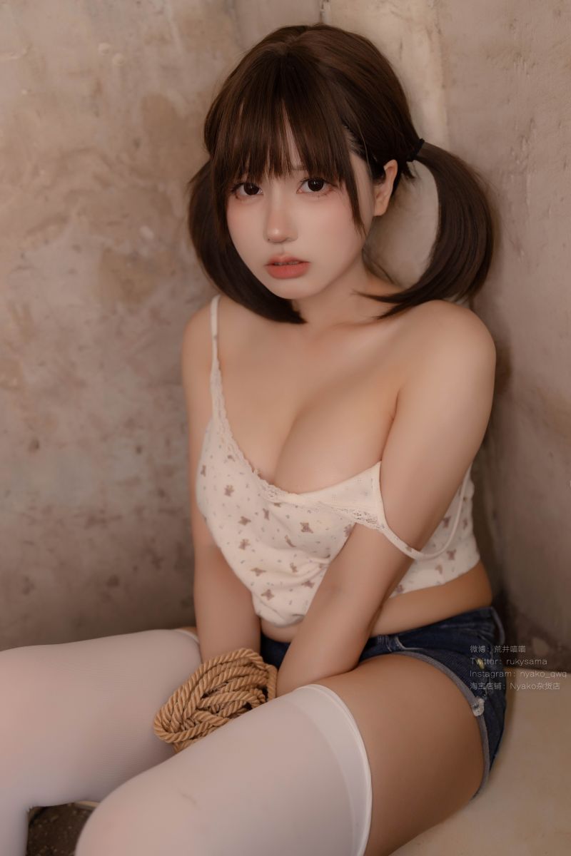 3007-Nyako喵子-微博博主COS作品更新[60~80] - 全文