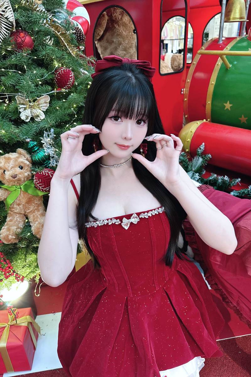 2812-霜月shimo-台湾甜美妹子COS新编版合集[167套-45G] - 全文